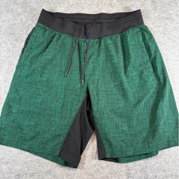 Lululemon THE Shorts Mens Large Green Geometric Pull On Gym Training Athleisure - Picture 1 of 6